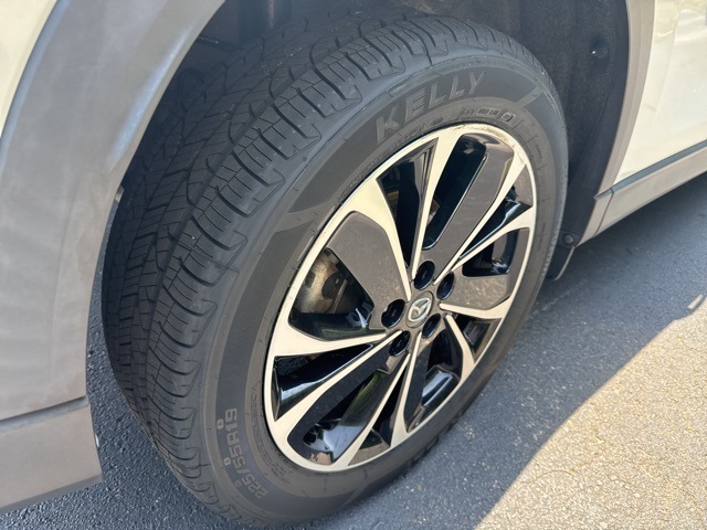 Vehicle image 12 of 39
