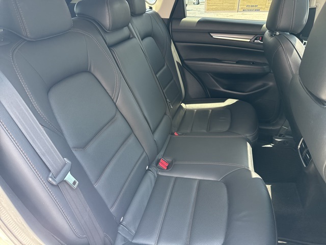 Vehicle image 18 of 39