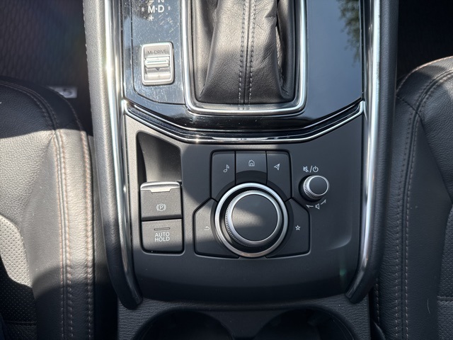 Vehicle image 26 of 39