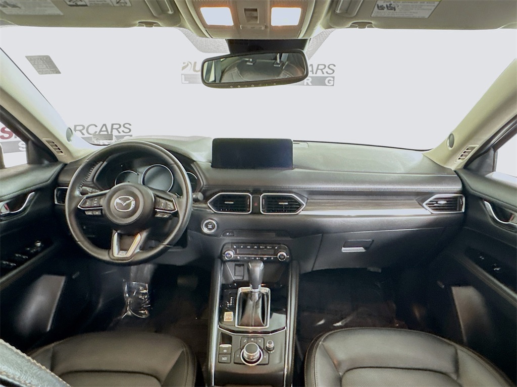 Vehicle image 16 of 33