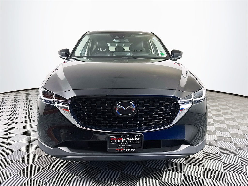 Vehicle image 2 of 33