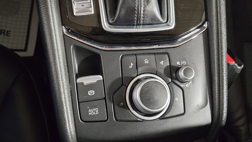 Vehicle image 15 of 31