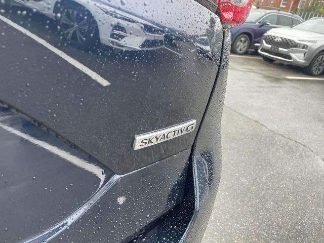 Vehicle image 11 of 41