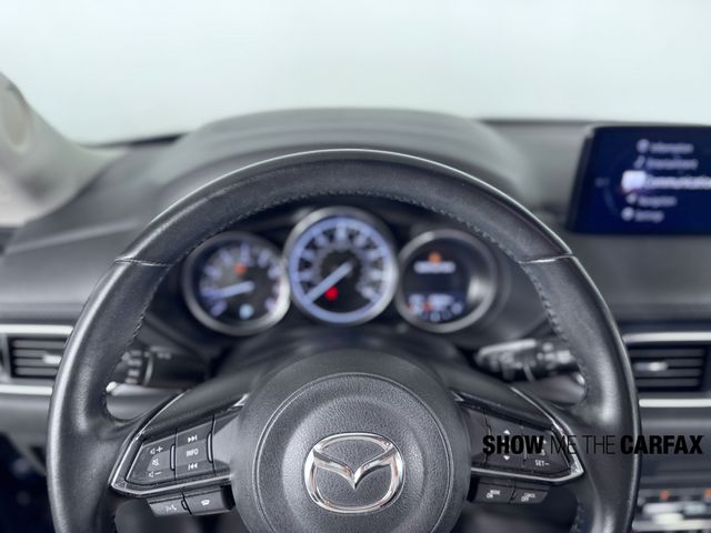 Vehicle image 17 of 40