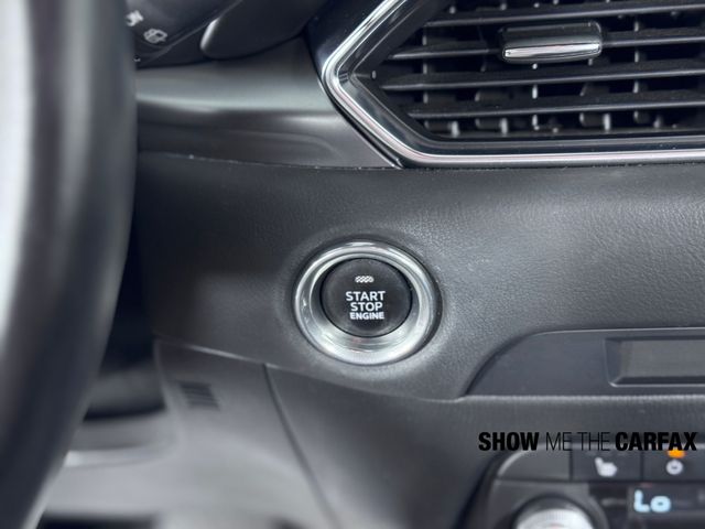 Vehicle image 36 of 40