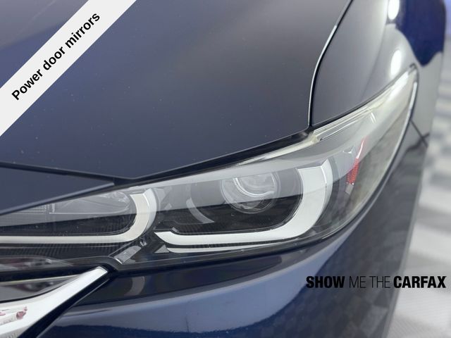 Vehicle image 24 of 40
