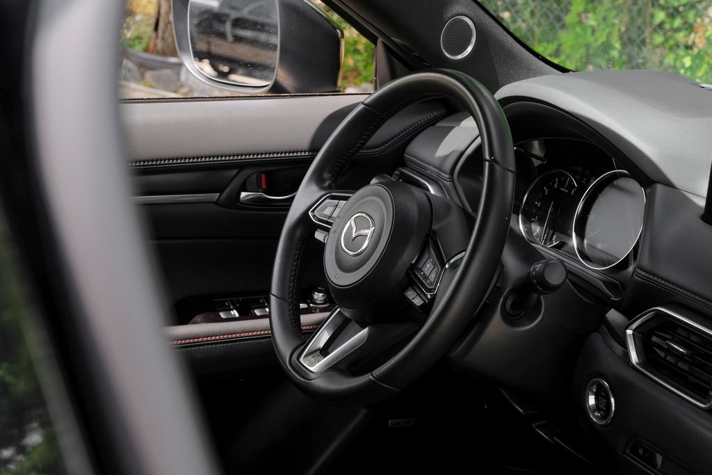 Vehicle image 38 of 71