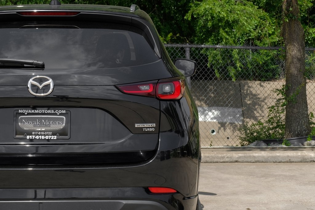 Vehicle image 25 of 71
