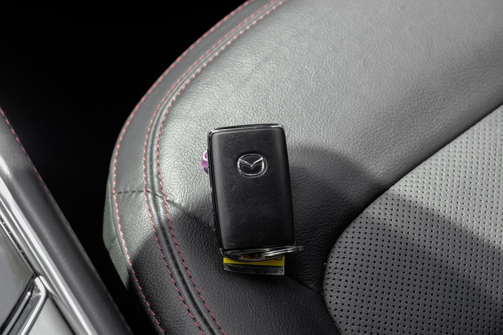 Vehicle image 57 of 71