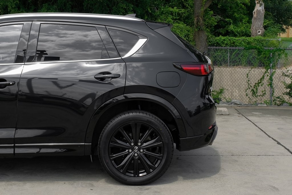 Vehicle image 15 of 71
