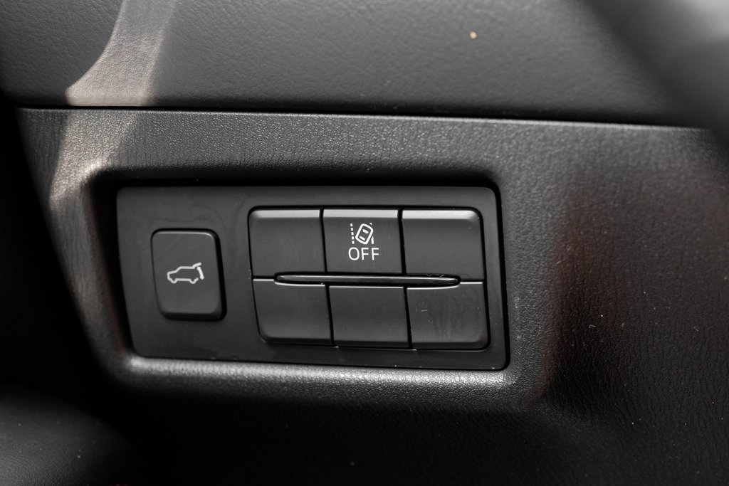 Vehicle image 67 of 71