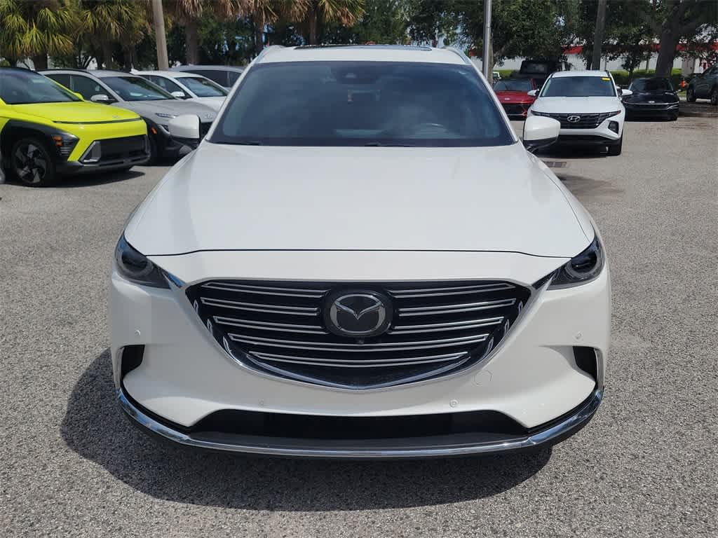 2022 Mazda CX-9 Grand Touring Image 2 of 32