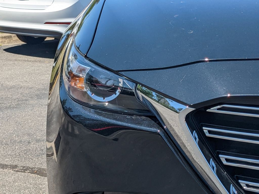 Vehicle image 9 of 30