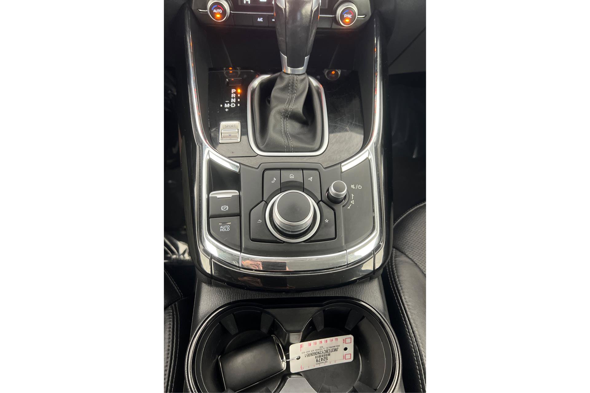 Vehicle image 11 of 28