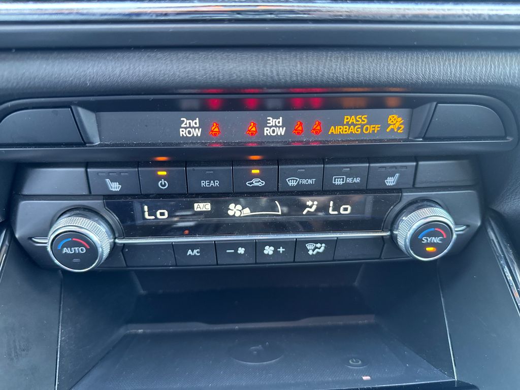 Vehicle image 11 of 34
