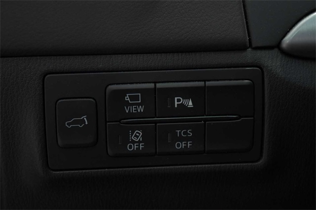 Vehicle image 31 of 34