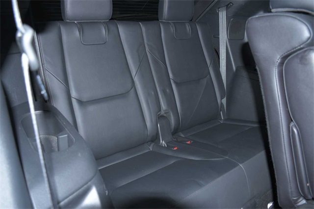 Vehicle image 12 of 34