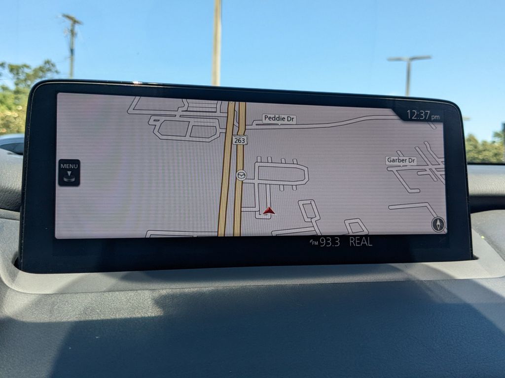 Vehicle image 25 of 34