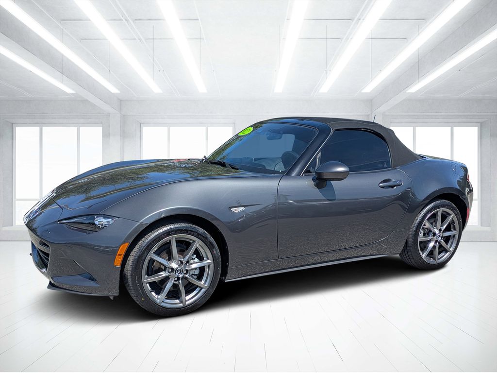 2022 Mazda MX-5 Miata Grand Touring Image 1 of 24