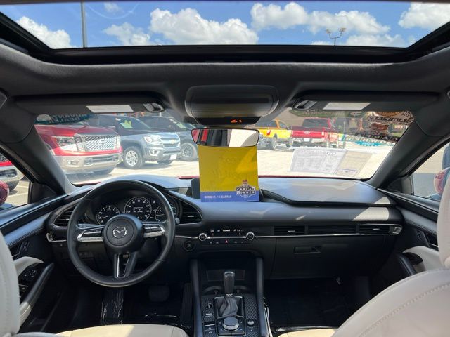 Vehicle image 37 of 46