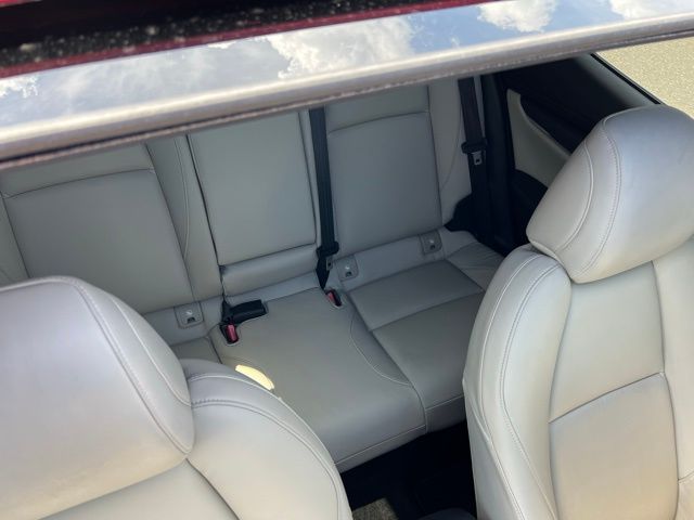 Vehicle image 10 of 46