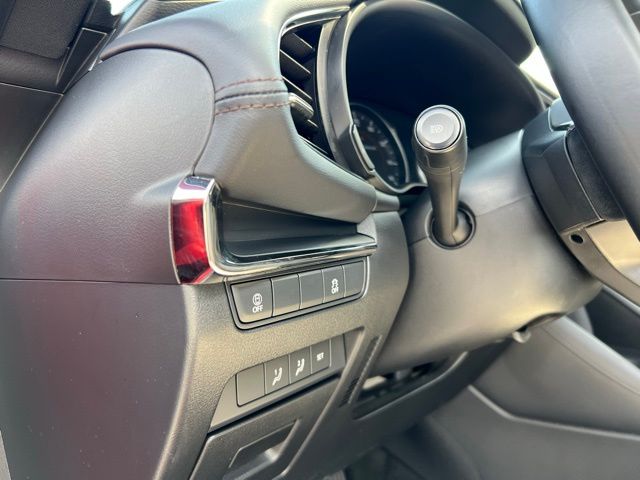 Vehicle image 23 of 46
