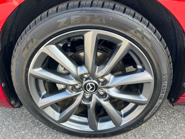 Vehicle image 14 of 46