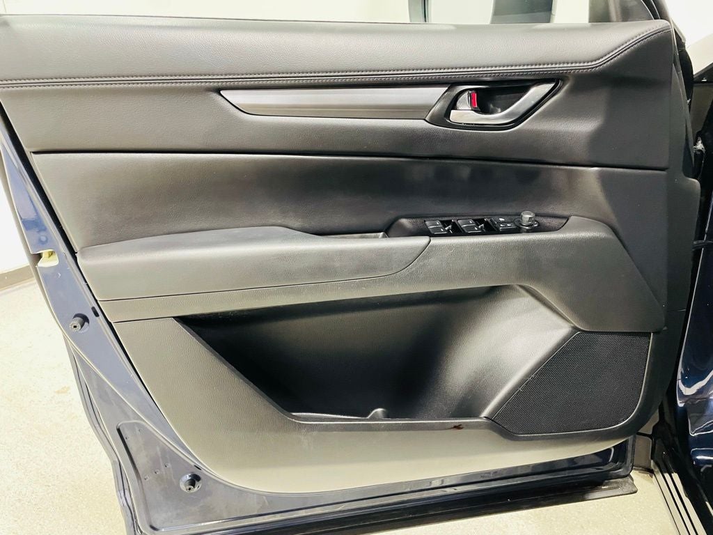 2022 Mazda CX-5 2.5 S Preferred Package Image 41 of 47
