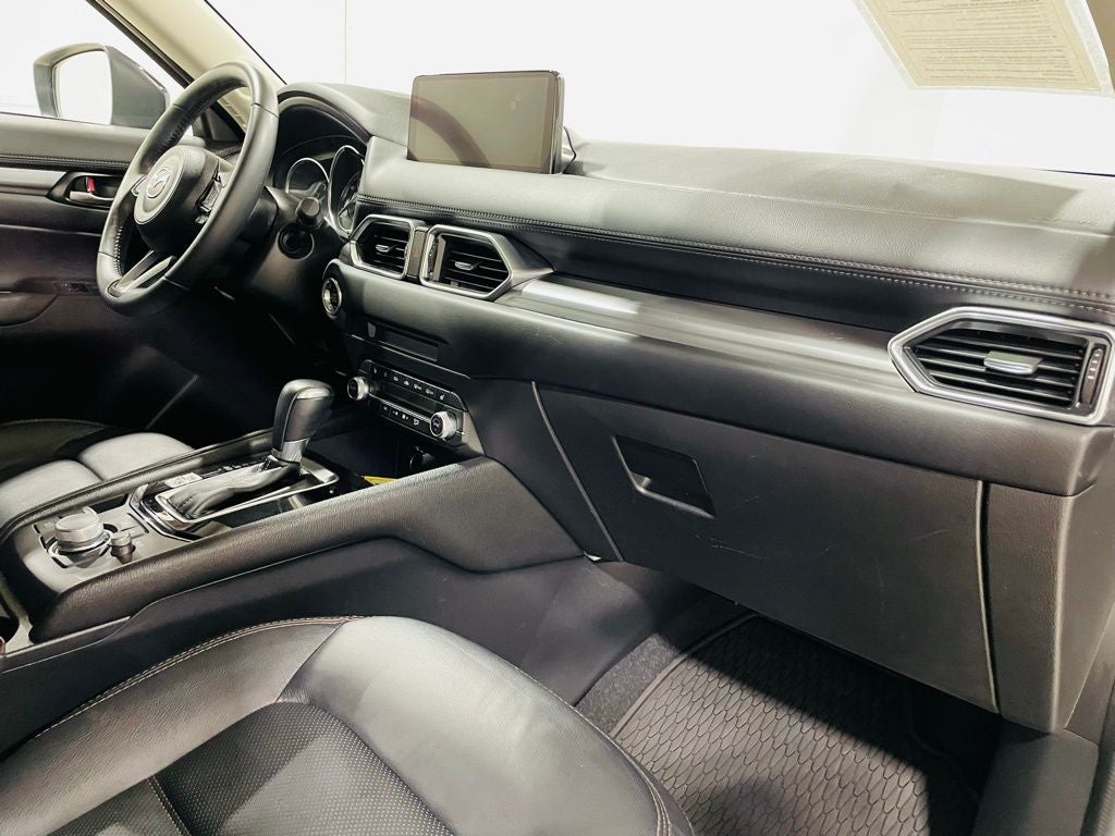 2022 Mazda CX-5 2.5 S Preferred Package Image 33 of 47