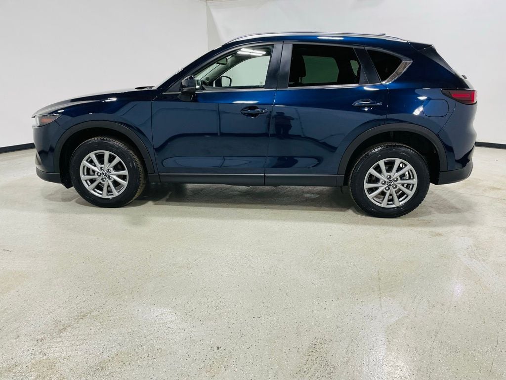2022 Mazda CX-5 2.5 S Preferred Package Image 17 of 47