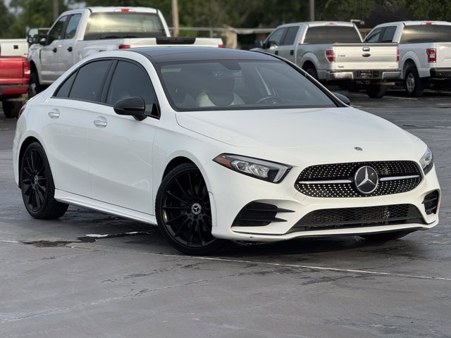 Vehicle image 3 of 27