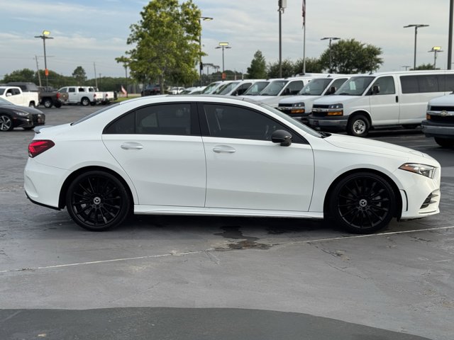 Vehicle image 5 of 27