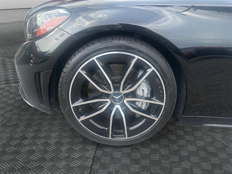 Vehicle image 14 of 15