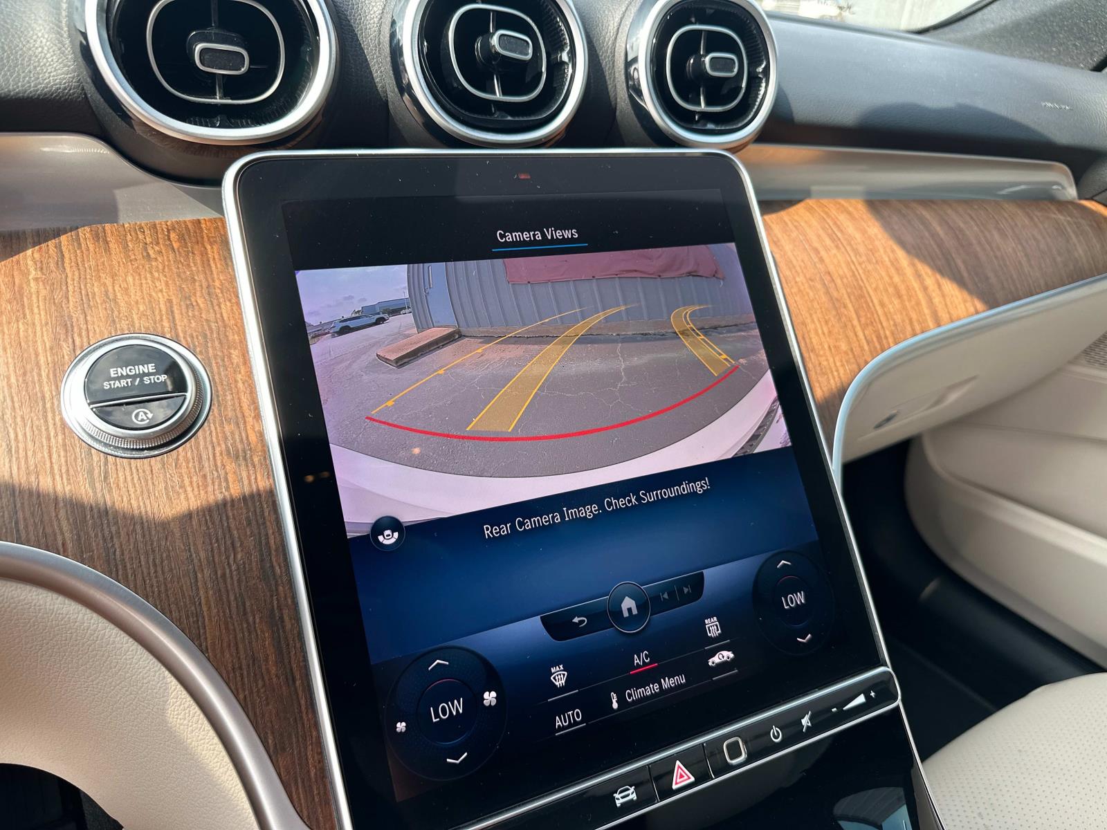 Vehicle image 19 of 21