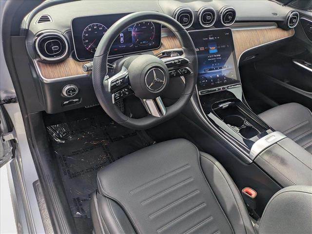 Vehicle image 14 of 23