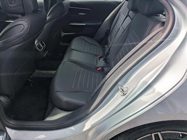 Vehicle image 13 of 23