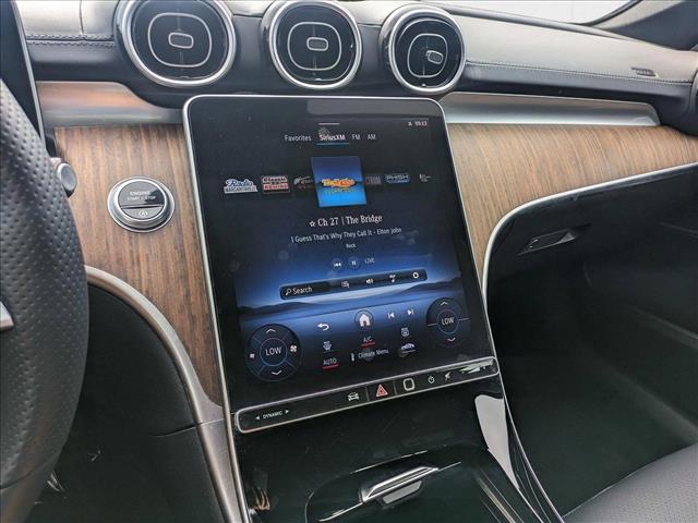 Vehicle image 17 of 23