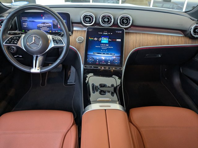 Vehicle image 13 of 32