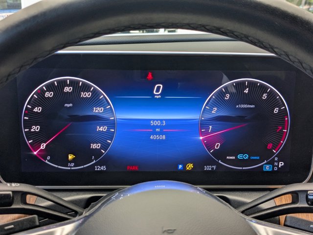 Vehicle image 29 of 32