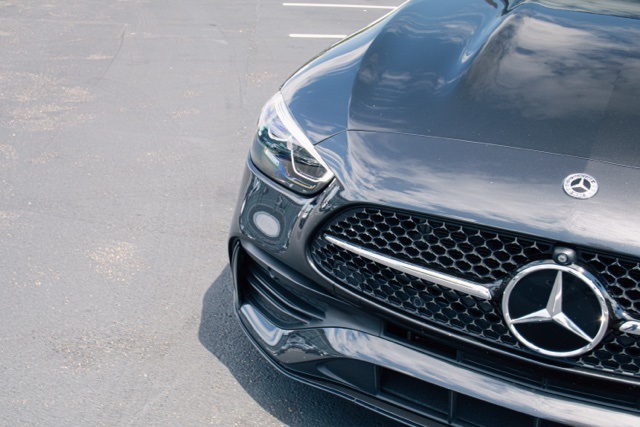 Vehicle image 15 of 20