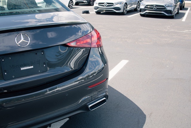 Vehicle image 19 of 20
