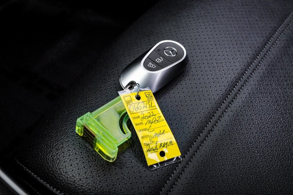 Vehicle image 48 of 49