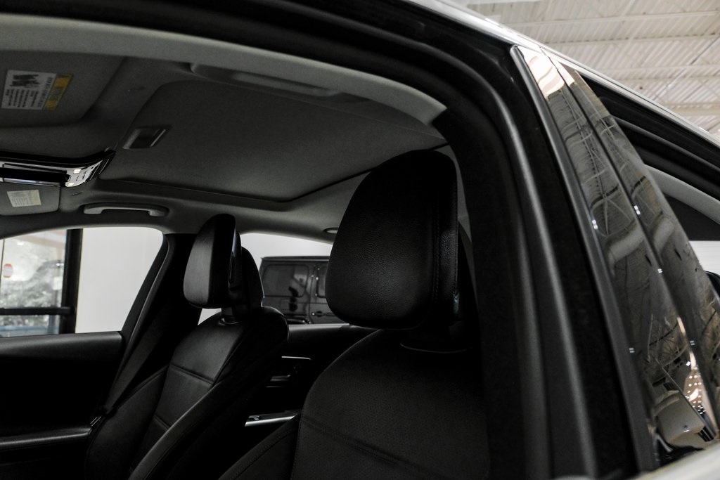 Vehicle image 23 of 49