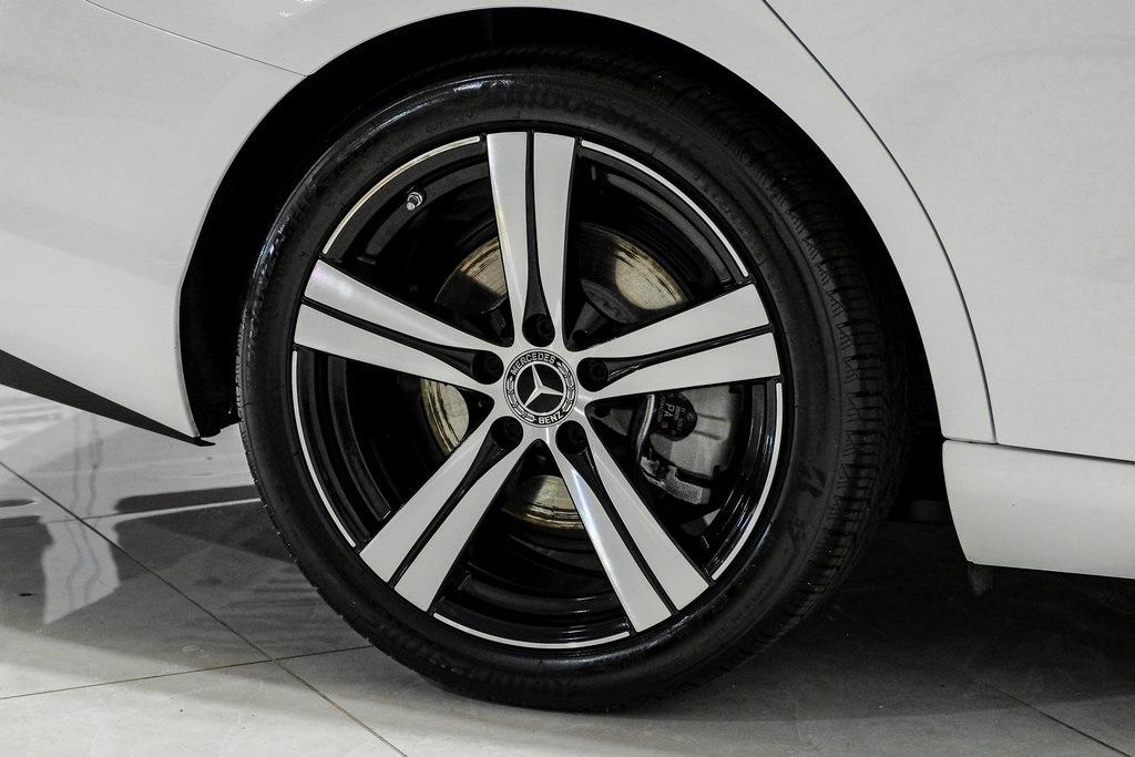 Vehicle image 44 of 49