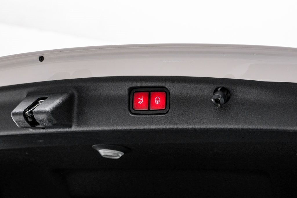 Vehicle image 43 of 49