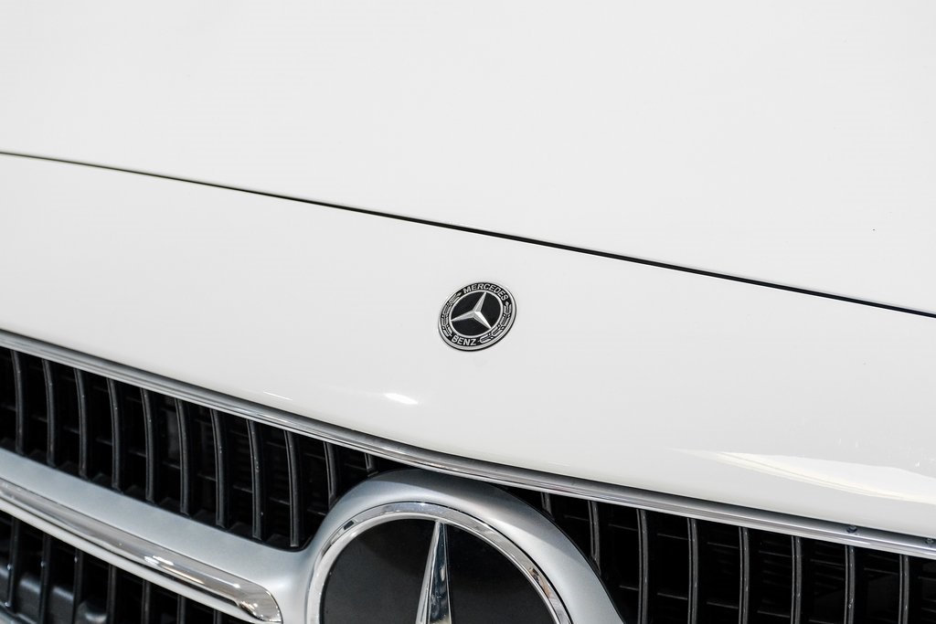 Vehicle image 38 of 49