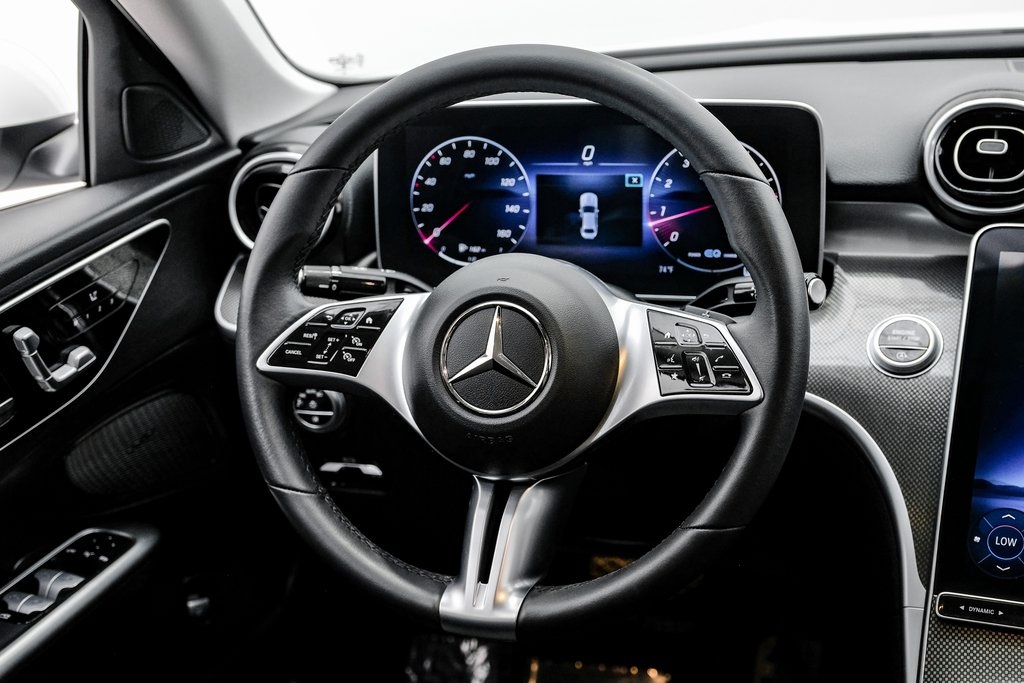 Vehicle image 14 of 49