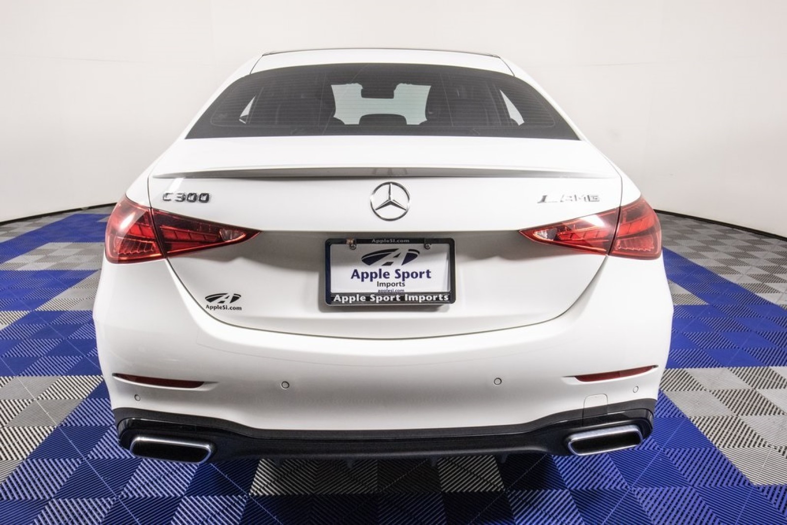 Vehicle image 6 of 26