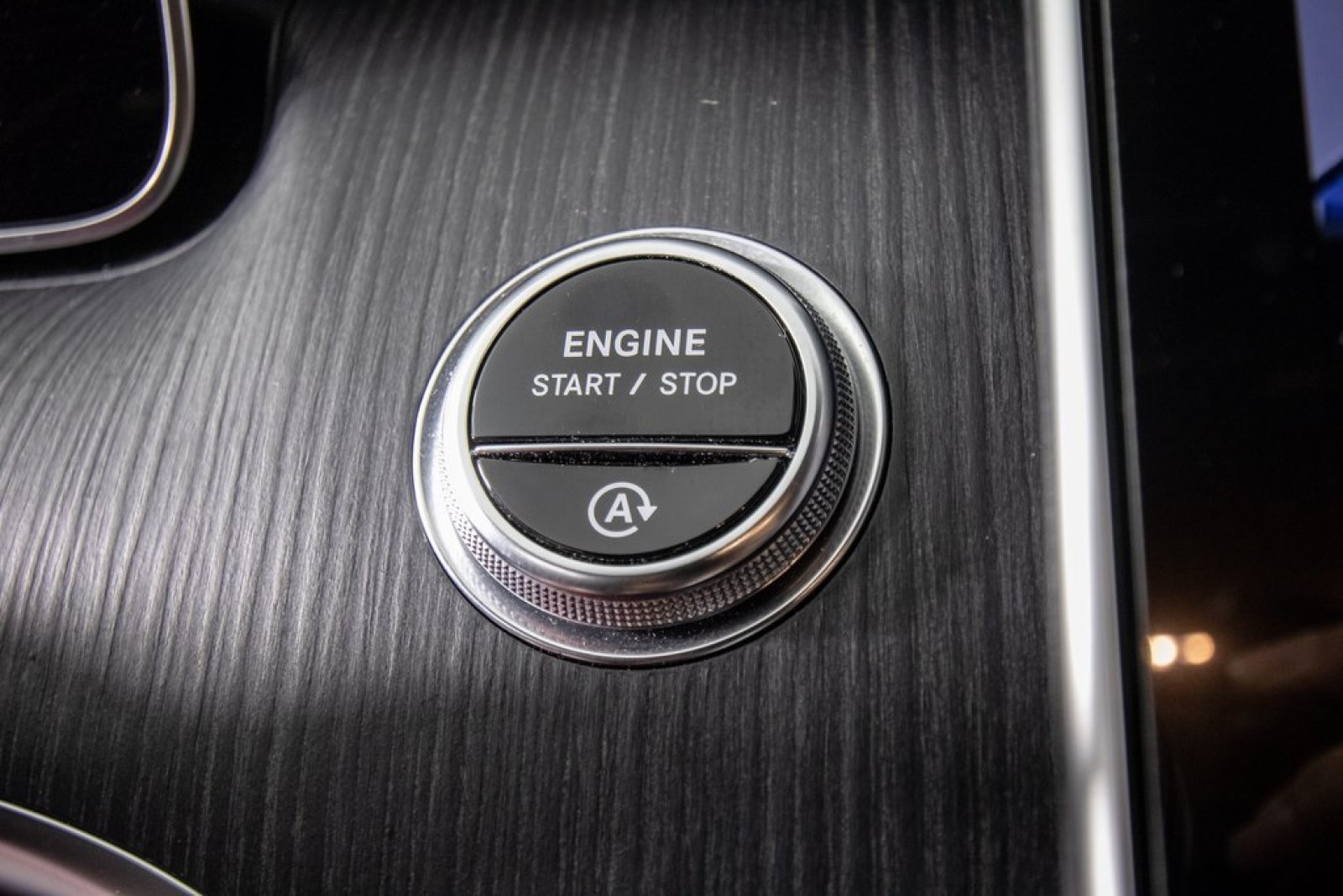 Vehicle image 23 of 26