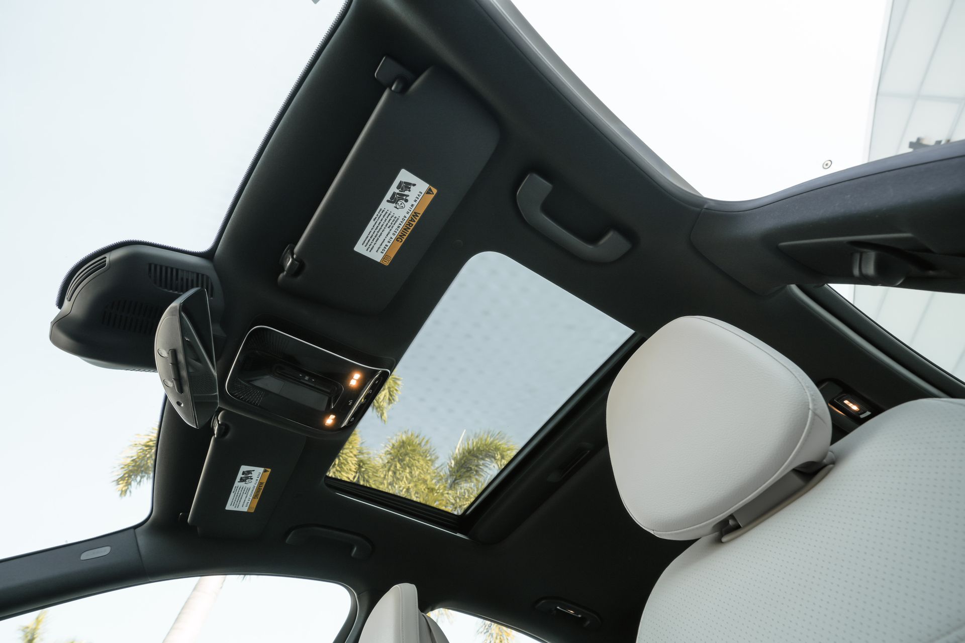 Vehicle image 44 of 45